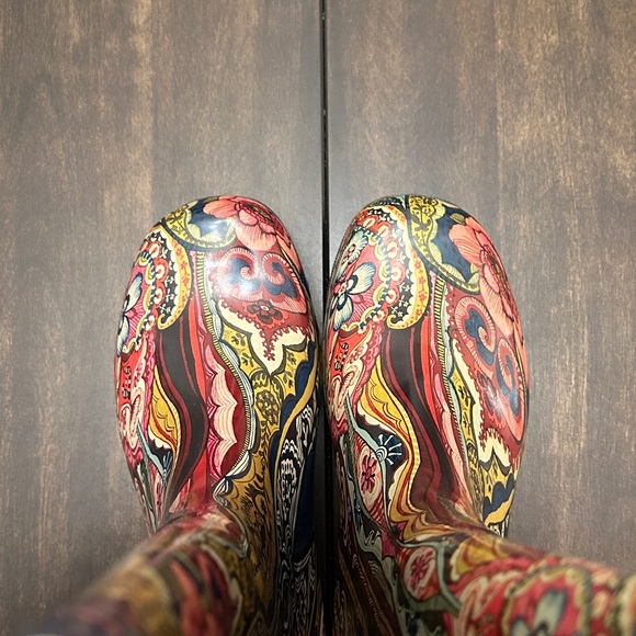 Nomad Multicolor Paisley Rain Boots - Picture 4 of 9